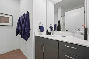 Beautiful 1 Bed 1 Bath Apartment on Eat Street! - Image 5
