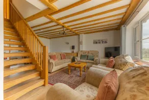 Cosy cottage set in acres of Kent countryside - Image 2