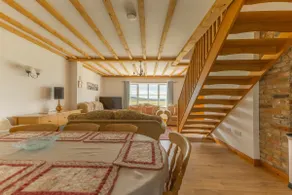Cosy cottage set in acres of Kent countryside - Image 4