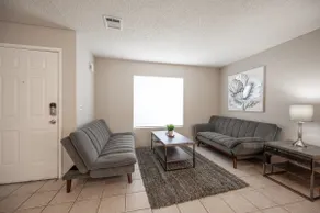 25% Off Special -Splendid House W/ Pool - Image 5
