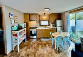 Water View Cottage on Lake Michigan (Bay-side) - Image 4