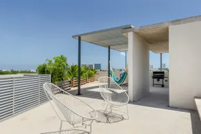 Queen apartment with Rooftop, by the Ferry - Image 4