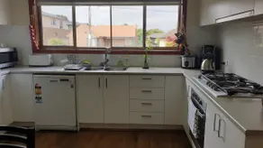 Clayton Living Town House at Monash Doorstep - Image 5