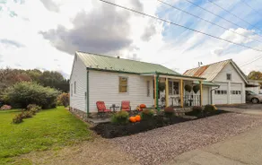 Edge of Town Getaway - Image 4