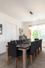 Modern Hilltop Home: Roomy, Views, Family-Friendly - Image 3