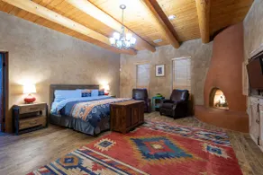 Southwestern Adobe Retreat with king beds - Image 3