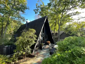 The Greenwood Lake A-Frame: Perfect Lakefront View - Image 4