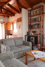 Cozy house in Galaxidi! - Image 3