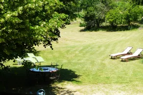 Large country house on 7-hectare farm - Image 2
