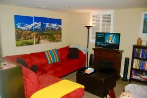 Denver Couples Retreat 2BR, 2 BA Hot Tub Privacy - Image 2