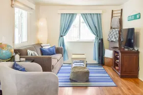 ☀CHEYENNE COTTAGE☀Close to Trails/Downtown/Shops☀ - Image 2