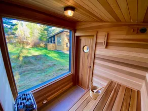 Zephyr Cottage & Sauna-West Coast Living in Sooke - Image 4