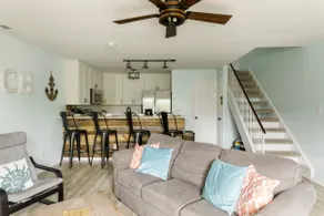 Rustic Beach Condo 3 blocks from the beach! - Image 3