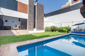 Modern House With Private Pool! 24hr security - Image 3