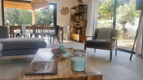 Villa amid olive trees, 1.3 km from the port. - Image 4
