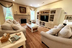 Historic Carriage House at the Church Point Manor - Image 5