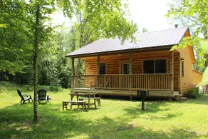 Romantic One-Bedroom Cabin Near Smuggler's Notch - Image 2