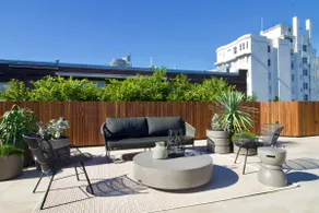 Modern Potts Point Studio - Image 2