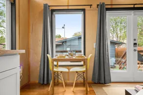 BeeNBee: Cozy Stay & Patio - Image 4