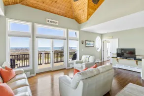 Beach Front House - Image 4
