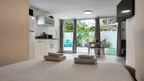 Villa Rosen, a vacation home with a private courtyard - Image 3