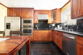 SF Home- Mins to the Beach, 20 Mins to Downtown SF - Image 5