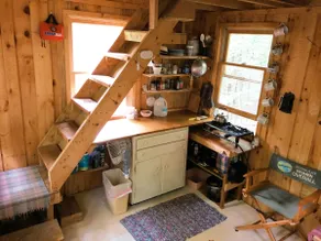 Oma's Cabin - A Quiet, Off-Grid Forest Retreat - Image 4