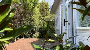 Cheerful Mountain Cottage, 'Lynette' - Image 4