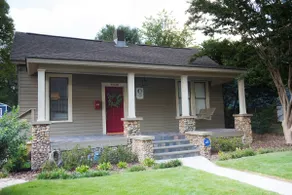 Charming Avondale Bungalow - Image 4