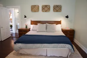 Charming Avondale Bungalow - Image 5