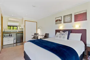 Hepburn Springs Accommodation Suite 1 - Image 2