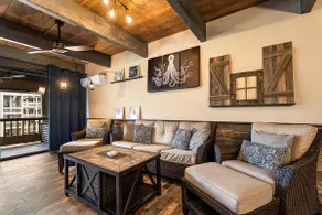 Stunning One Bedroom Condo Just Steps from Ocean! - Image 4