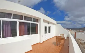Apartment with terrace, - Image 4