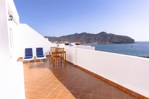 Apartment with terrace, - Image 2