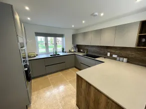 Beautiful Countryside Home - Image 2