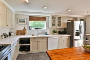 Catskills Country House w/Hot Tub Near River Trail - Image 4