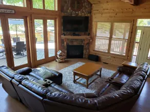 3,800 Sq Ft., Rustic Luxury Estate On Lake Freeman - Image 5