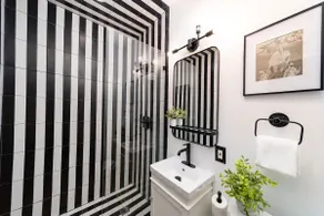 Walk to Bourbon St | Cafe du Monde | Modern 2 BD - Image 2