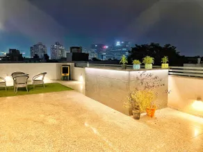 Zero Restrictions Full Floor + Terrace for Couples - Image 4