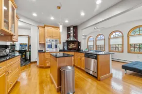 2000sqft Modern&Luxury 5min to Encore|10min to BOS - Image 3