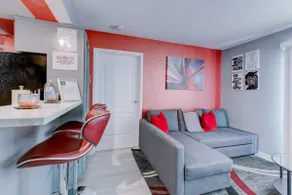 Cozy 2 Bedroom/ 2 Bath Condo Minutes From DTLB - Image 4