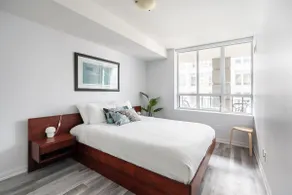 ❤️Hidden Gem fully equipped 2BR w/ free parking - Image 2