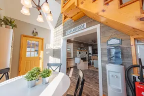 The Bayhouse: Waterfront Views & Epic Sunsets! - Image 4