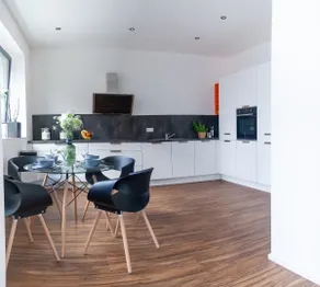 1.1 Apartment 60 m² city center with full amenities - Image 4