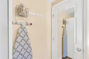 Charming studio in downtown with kitchen - Image 3