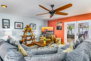 Heated pool/Hot tub/Family Friendly/Walk to Beach - Image 5