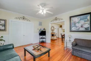 Your Gulf Coast Retreat: Steps from the Sand - Image 4