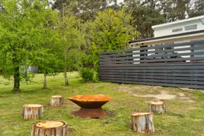 The White House in Wombat Forest - Image 2