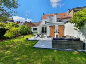Trendy authentic house with big terrace and garden - Image 2