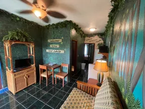Rainforest Room - Close to Beach - Image 2